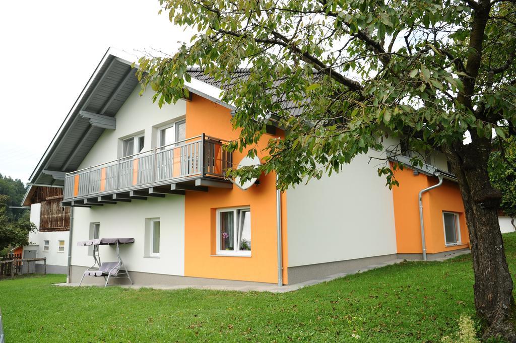 Fruehstueckspension Lach Bed and Breakfast Eberndorf Exteriör bild