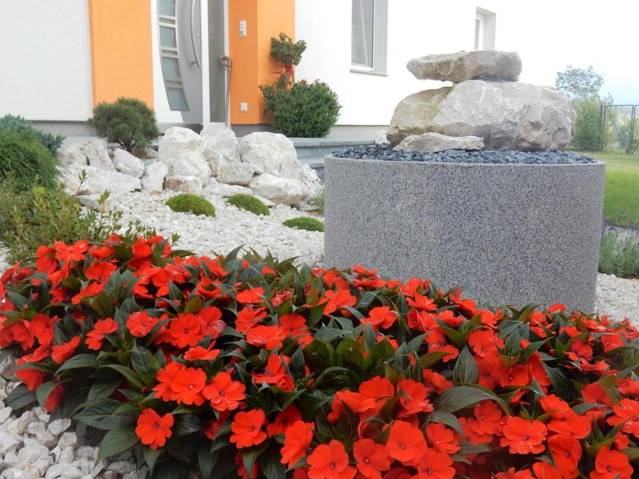 Fruehstueckspension Lach Bed and Breakfast Eberndorf Exteriör bild